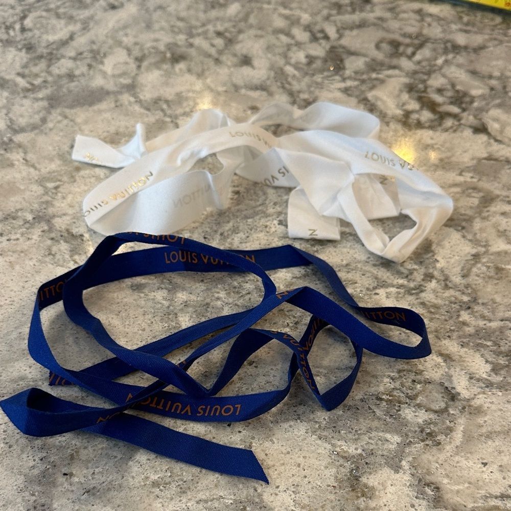 🎀 Louis Vuitton Logo Ribbon Lot – Blue & White Branded Satin